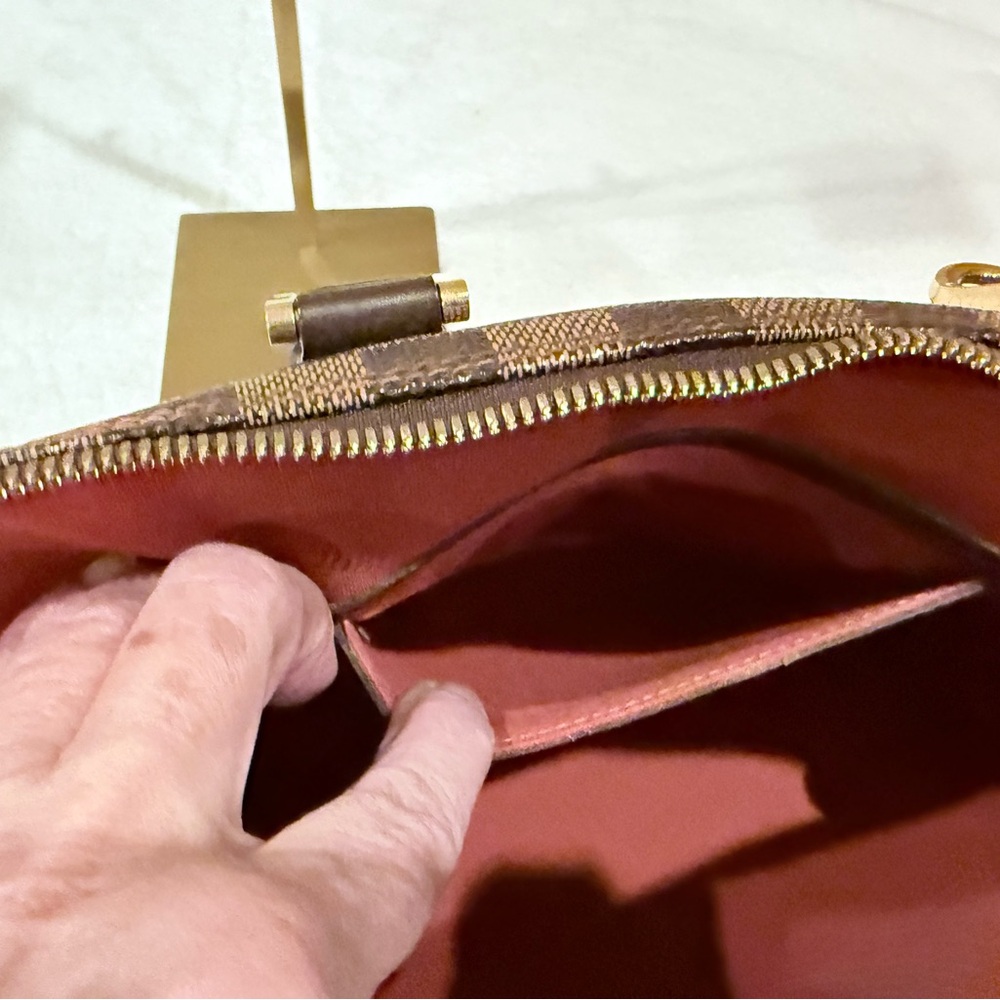 Louis Vuitton Damier Alma - Picture 8 of 14